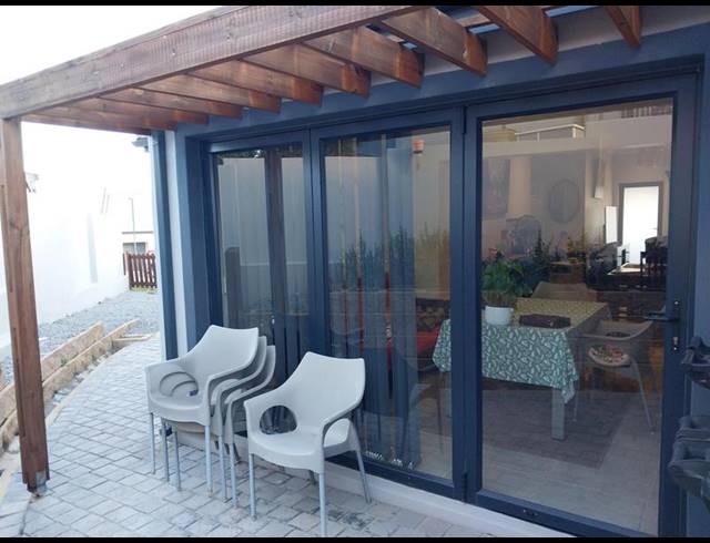 3 BEDROOM TOWNHOUSE FOR SALE IN BLUE MOUNTAIN VILLAGE